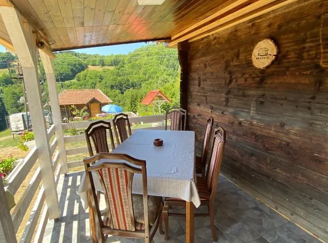 度假居 Etno Selo Rakovic