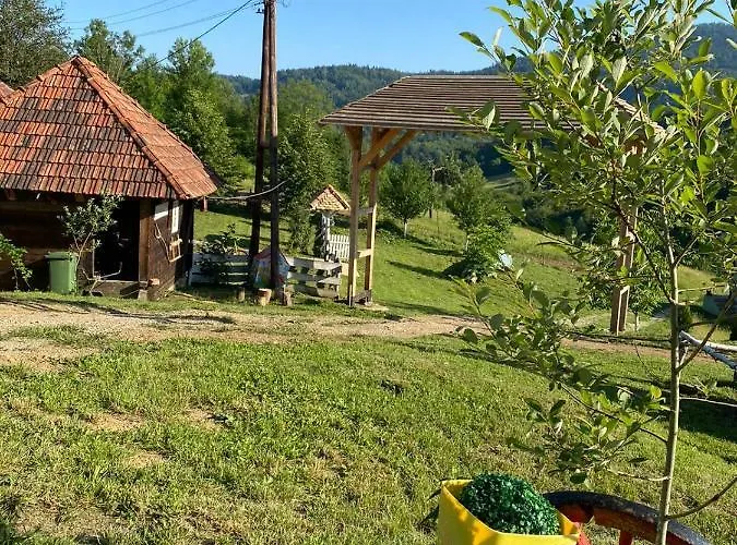 Etno Selo Rakovic 度假居 *